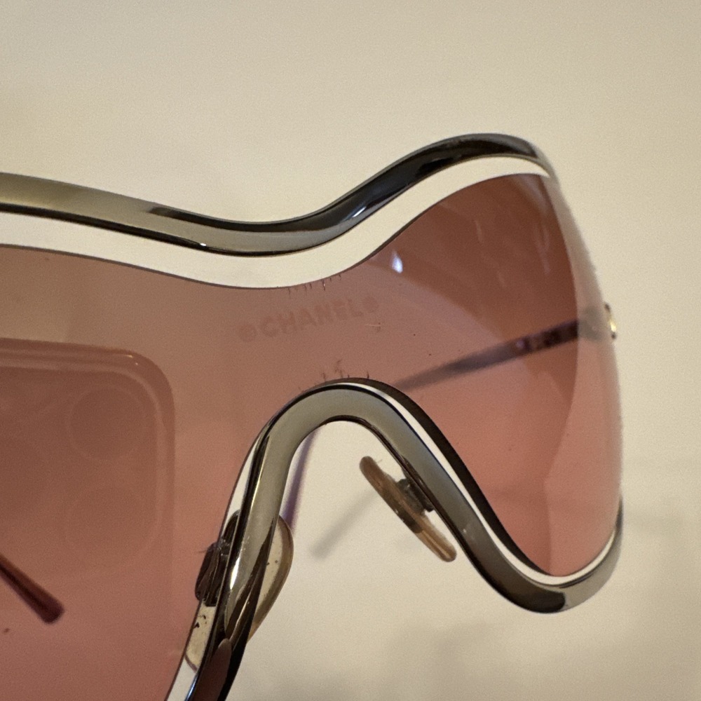 Chanel Sunglasses 4031 Women's Pink / Silver with case Excellent - Picture 5 of 9